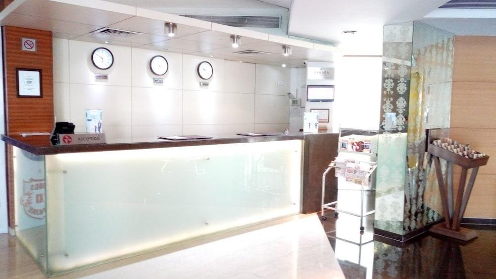 מלון Ramada By Wyndham נאווי מומבאי מראה חיצוני תמונה