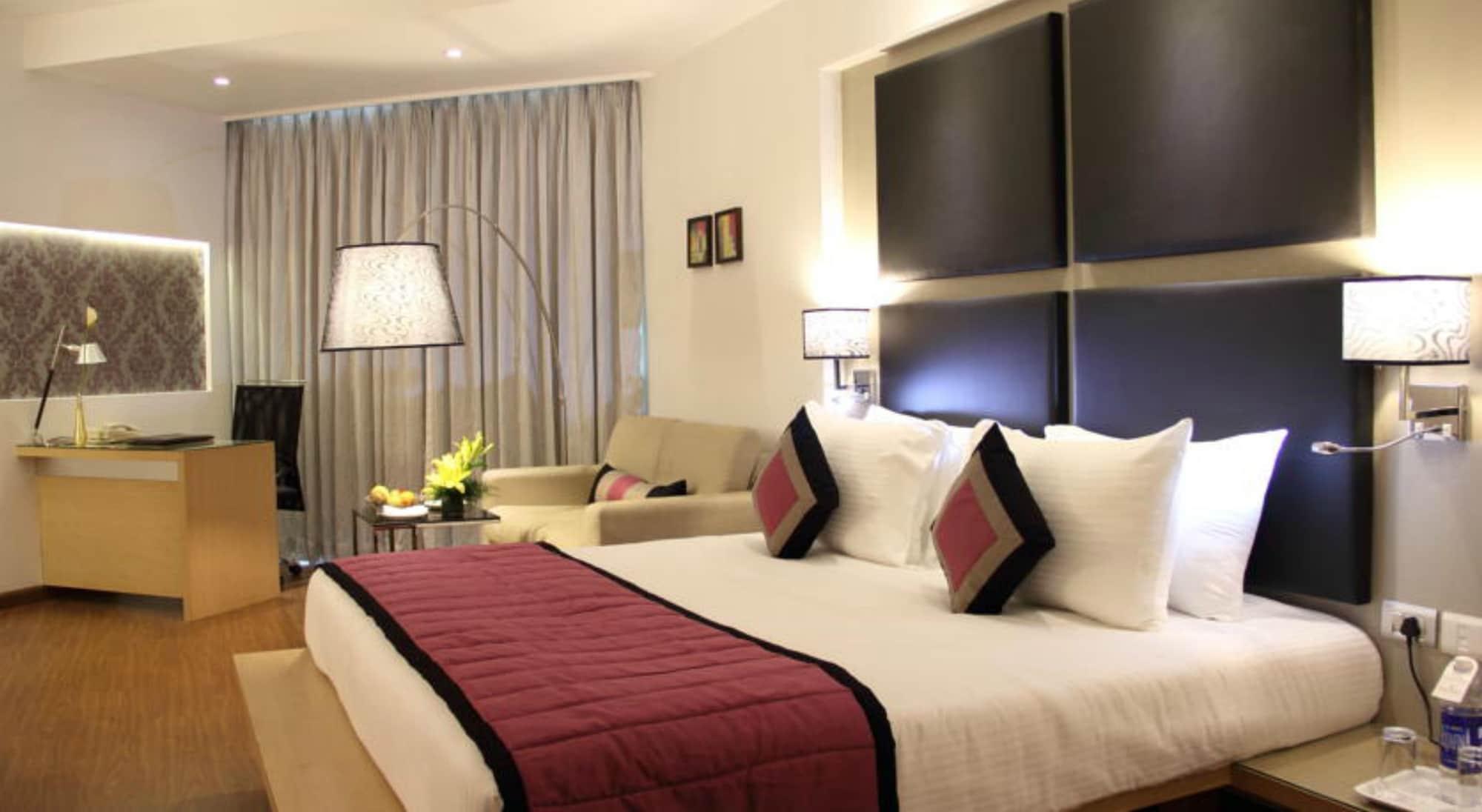 מלון Ramada By Wyndham נאווי מומבאי מראה חיצוני תמונה