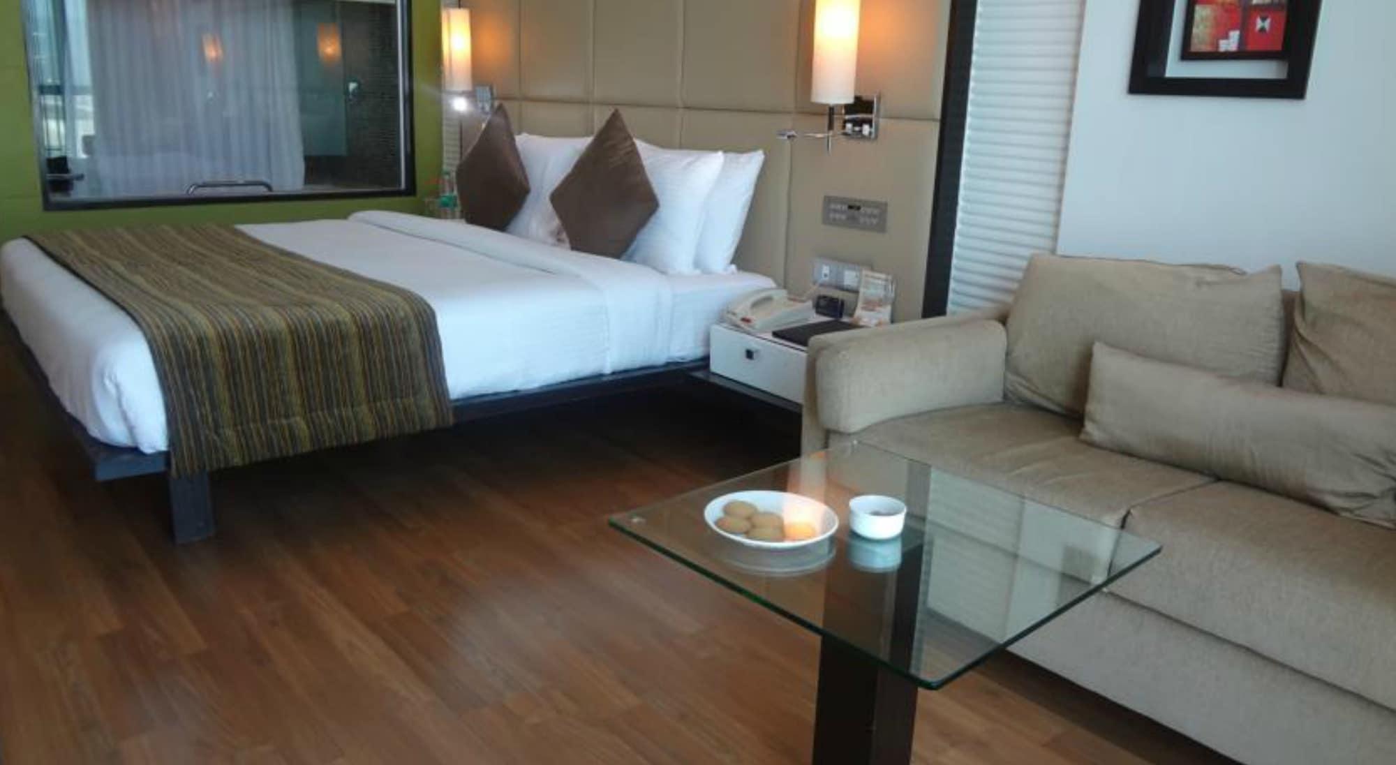 מלון Ramada By Wyndham נאווי מומבאי מראה חיצוני תמונה