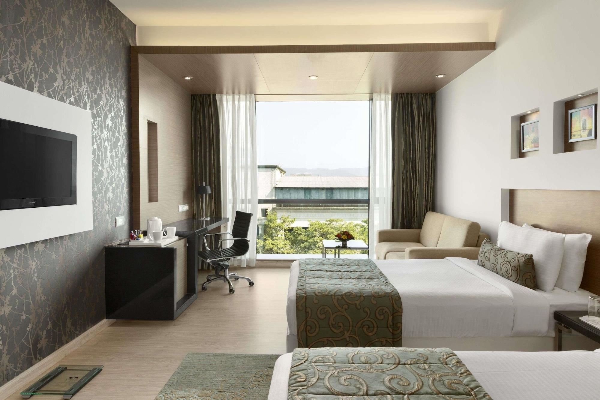 מלון Ramada By Wyndham נאווי מומבאי מראה חיצוני תמונה