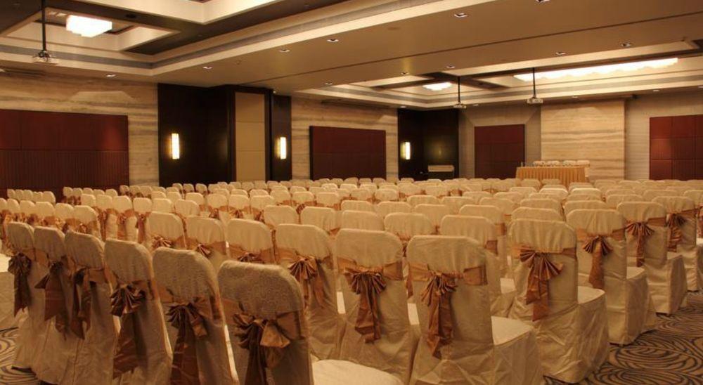 מלון Ramada By Wyndham נאווי מומבאי מראה חיצוני תמונה