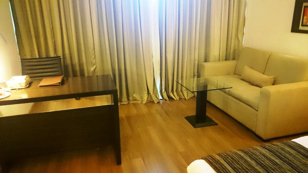מלון Ramada By Wyndham נאווי מומבאי מראה חיצוני תמונה