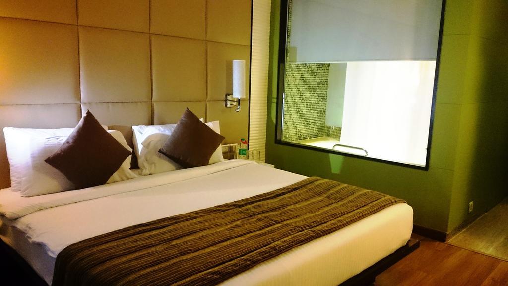 מלון Ramada By Wyndham נאווי מומבאי מראה חיצוני תמונה