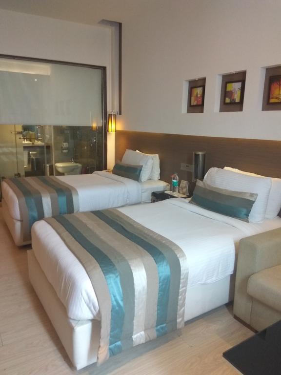 מלון Ramada By Wyndham נאווי מומבאי מראה חיצוני תמונה