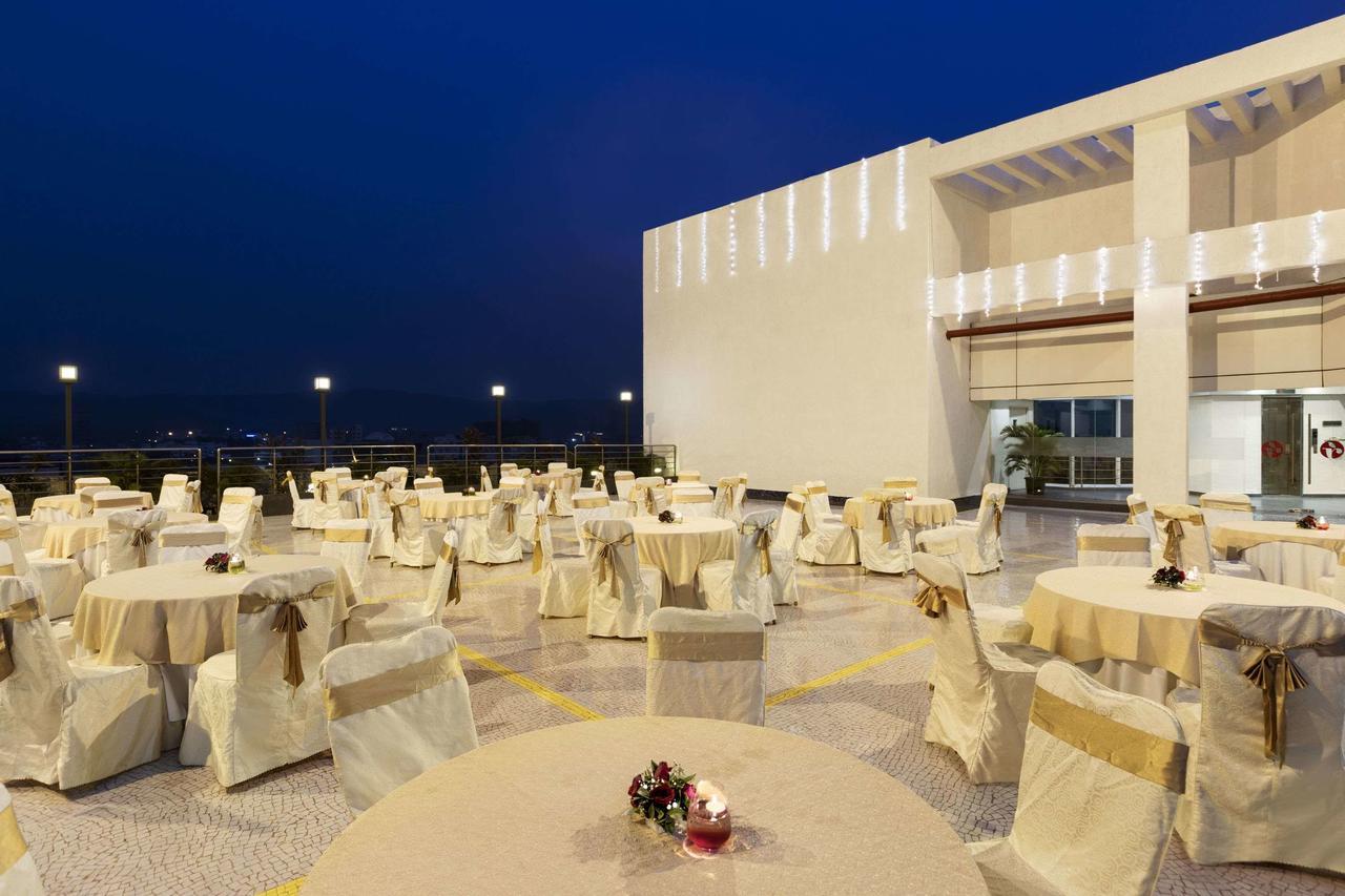 מלון Ramada By Wyndham נאווי מומבאי מראה חיצוני תמונה