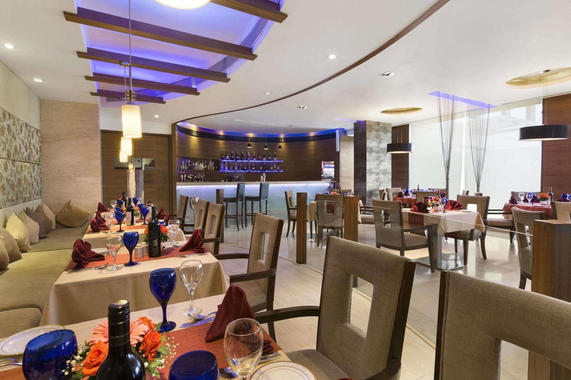 מלון Ramada By Wyndham נאווי מומבאי מראה חיצוני תמונה
