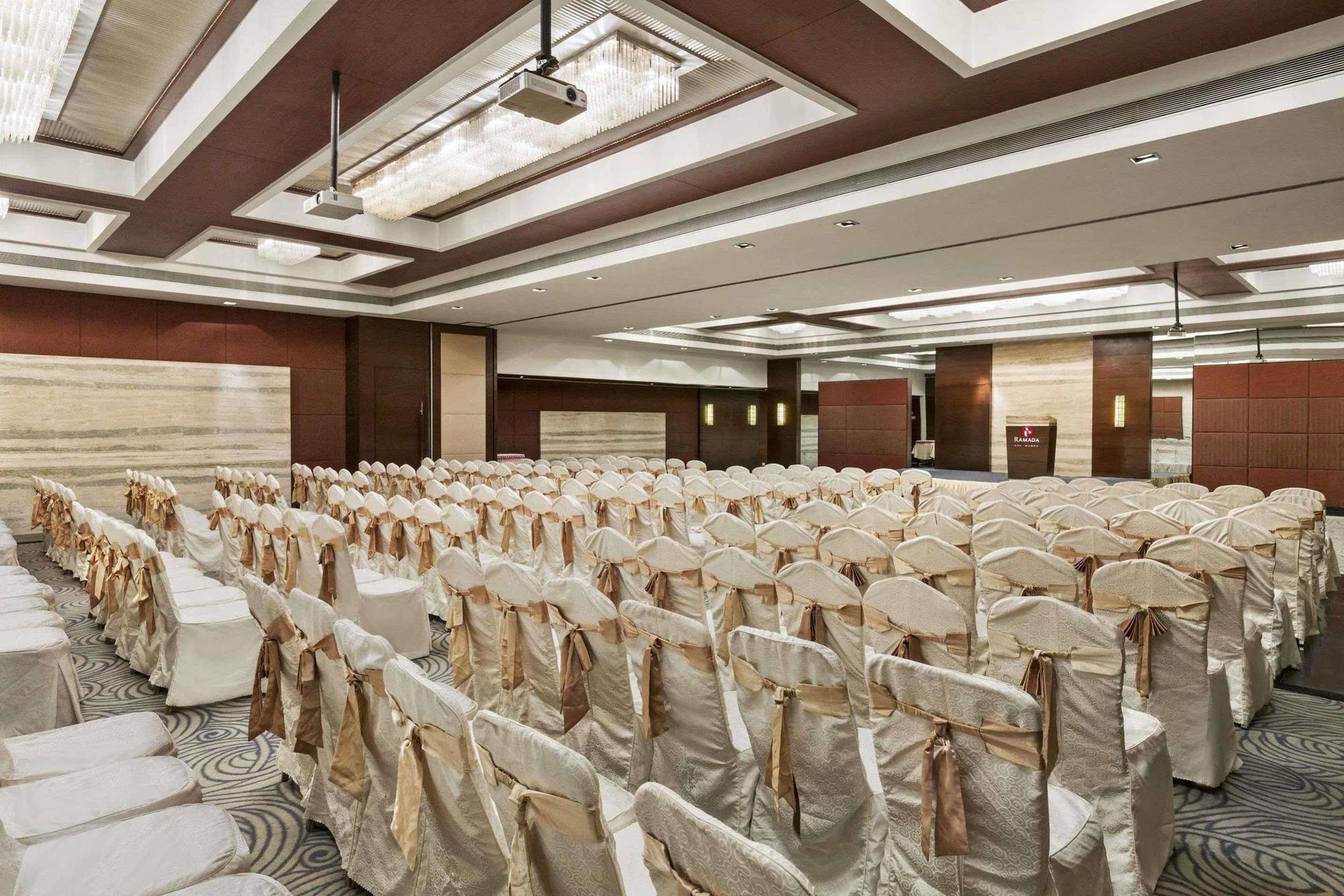 מלון Ramada By Wyndham נאווי מומבאי מראה חיצוני תמונה